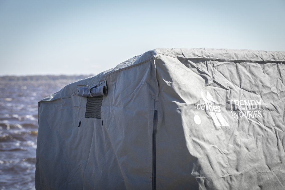 Strandkorbhülle 135 x 95 H: 165 / 140 cm deVries Classic XL Strandkorbhülle 135 x 95 H: 165 / 140 cm deVries Classic XL